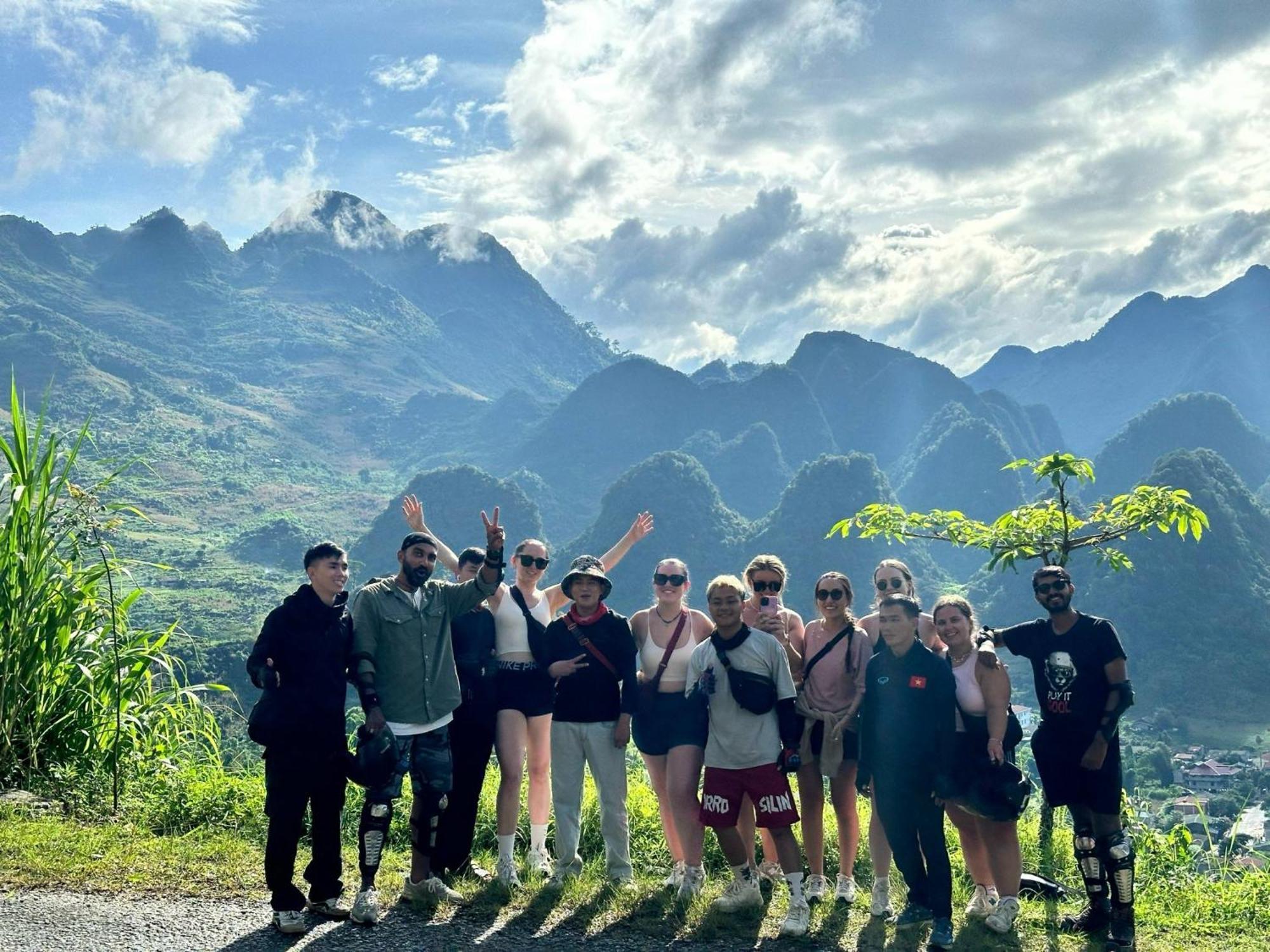 Bong Ha Noi Hostel Ханой Экстерьер фото